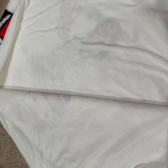 Hello Kitty Holiday blanket - Picture 2 of 3